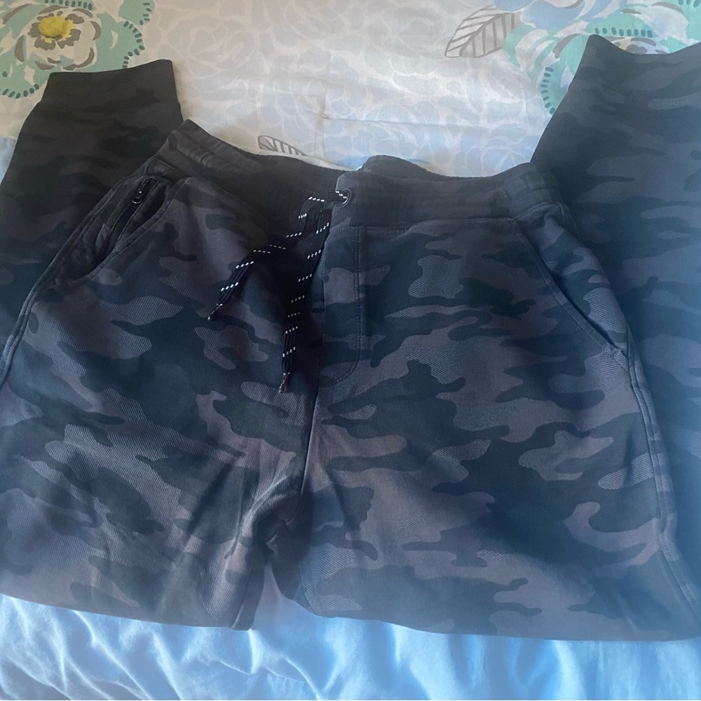 GAP Black Camouflage Joggers